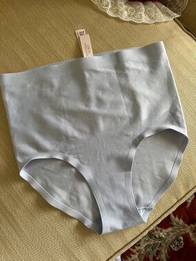 Victoria's Secret High-Waist Seamless Briefs - Light Lavender